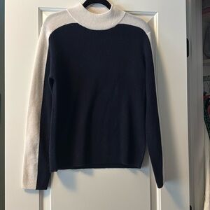 Tahari cashmere sweater